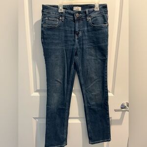 M Jeans size 6, classic style, 26.5 inch inseam, straight leg, mid rise